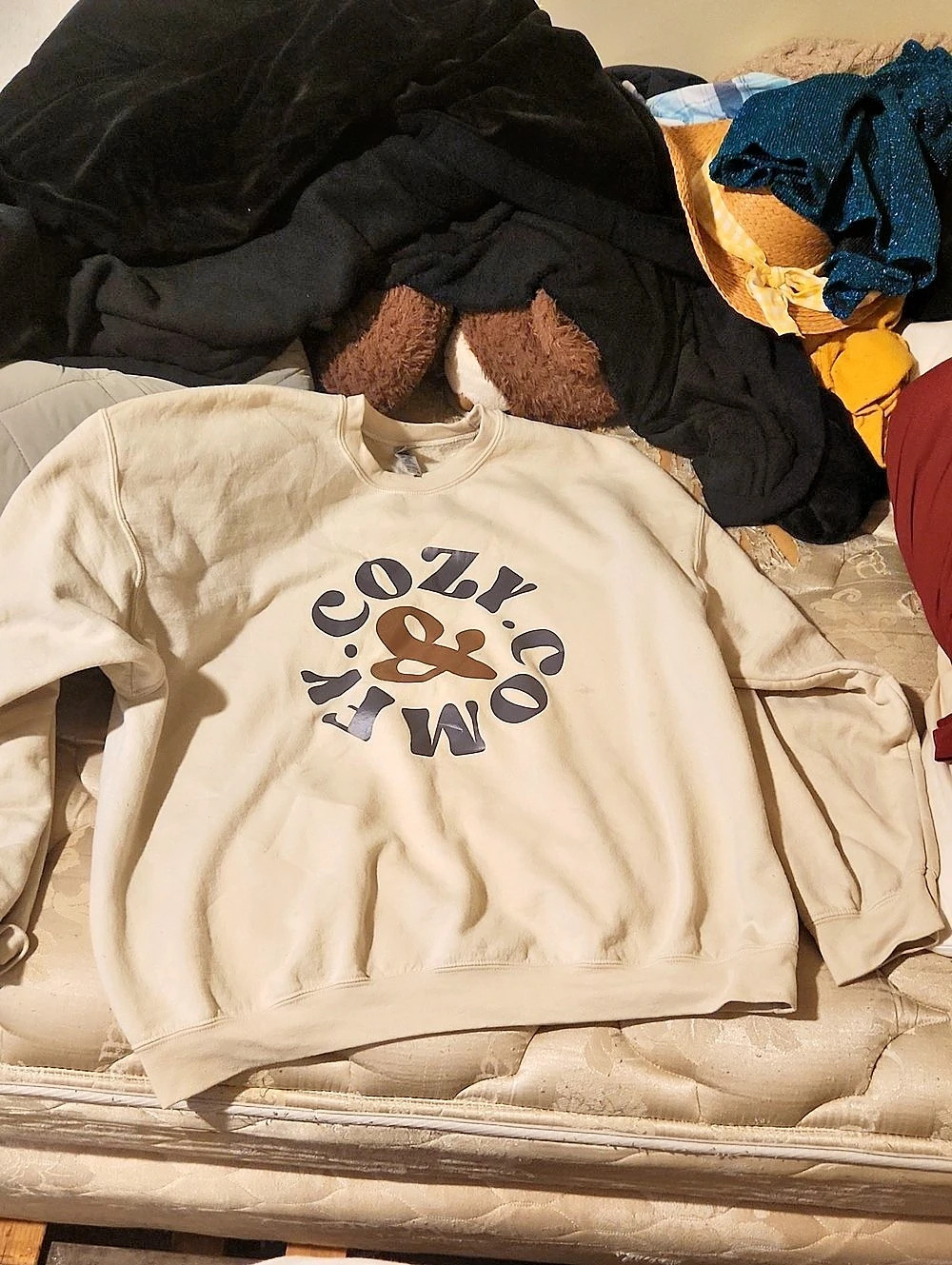 Gildan Heavy Blend Crewneck Sweatshirt Cream & Gray 2XL